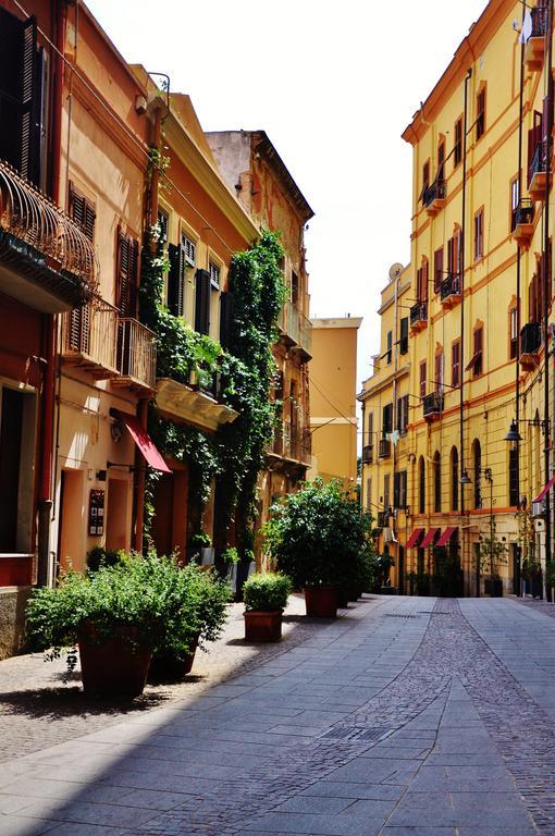 Suite Via Sulis 61 Cagliari Esterno foto